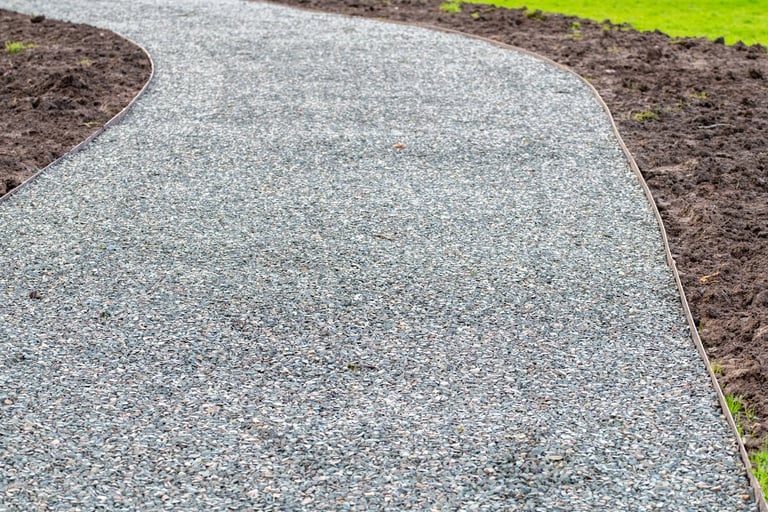 Resin driveway with curved design